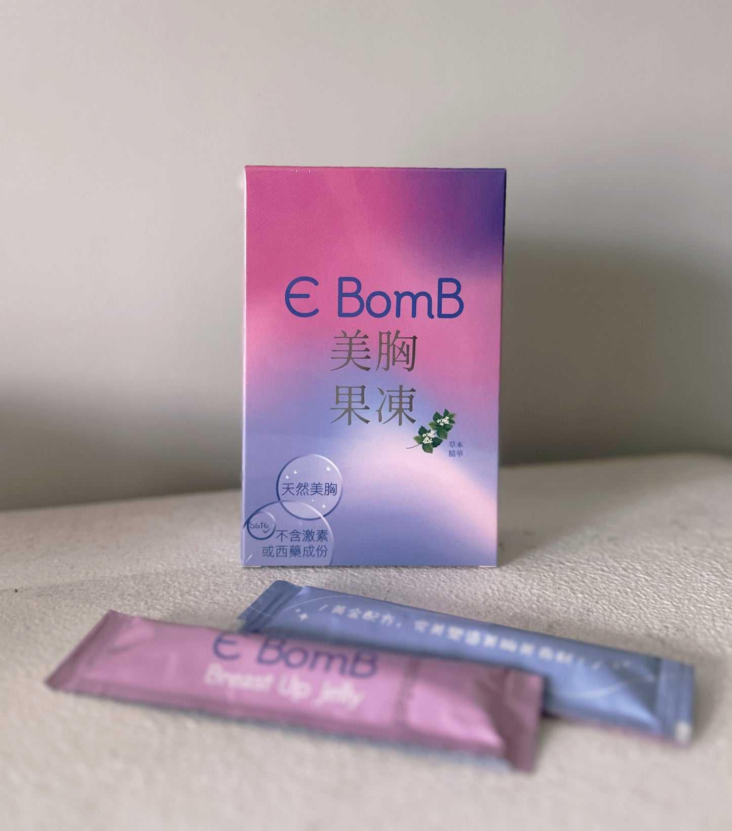 E BomB 美胸果凍 15包包裝